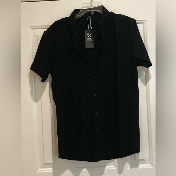 Black button down shirt - Picture 1 of 1
